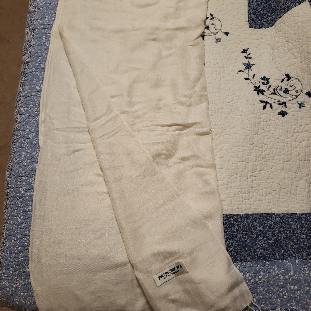 Pashmina scarf